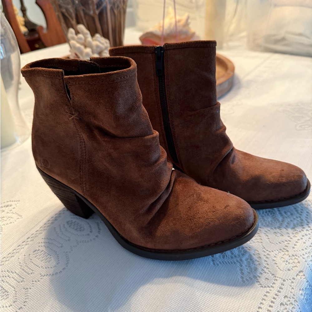 Born ladies booties, size 7-1/2 M